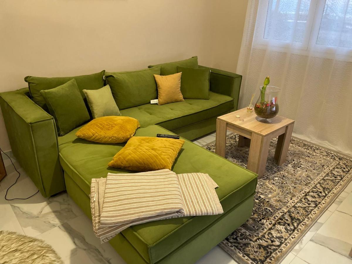 Home Nadia Corinth 外观 照片